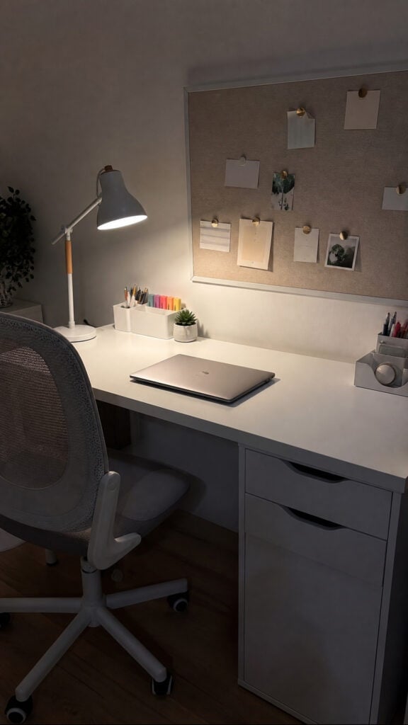 Personalized Desk Setup for Study Success
