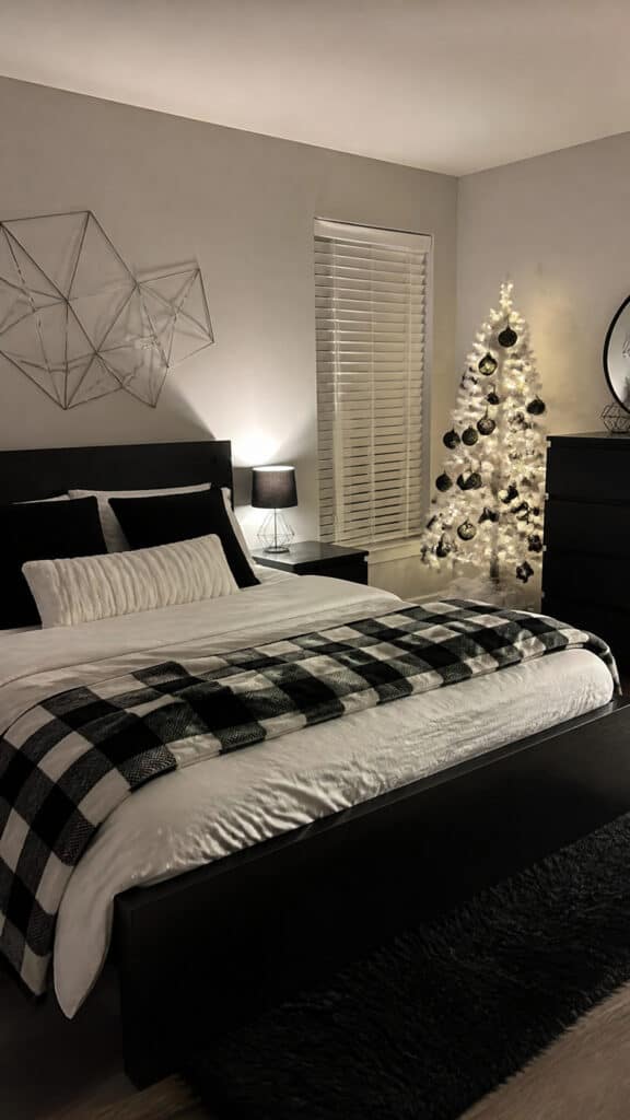 Minimalist Black and White Christmas Touches
