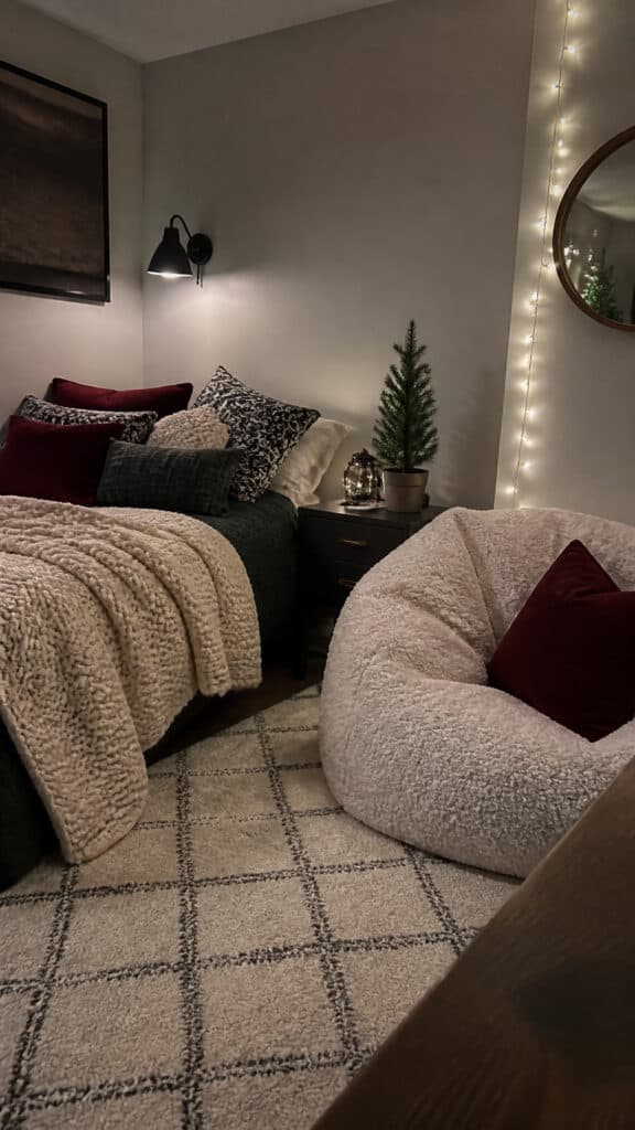 Cozy Textiles That Scream Holiday Comfort