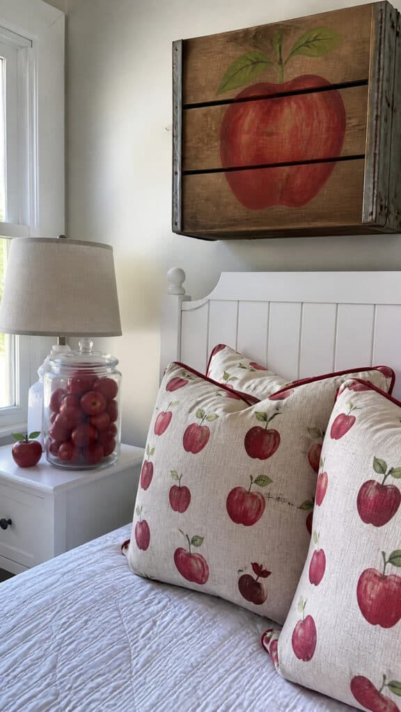 Apple Orchard Accents